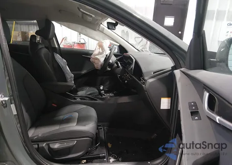 2024 Kia Niro Ex z USA, uszkodzony, nr VIN KNDCR3LE7R5124715